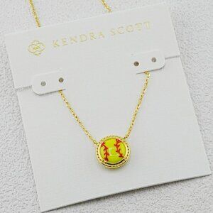 ✨Kendra Scott Softball Gold Short Pendant Necklace💕